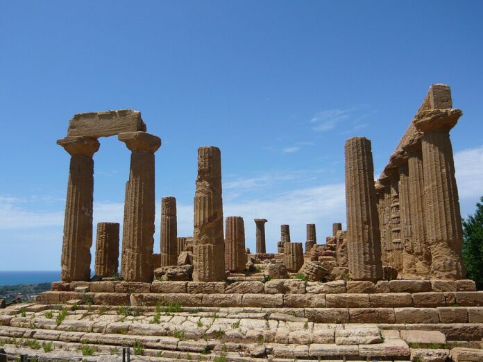 Tempio_di_Giunone,_Agrigento,_Sicilia